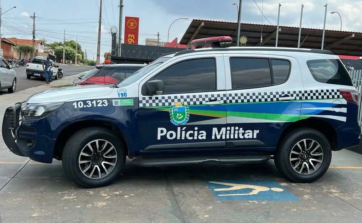 Homem se passa por policial, mata ajudante de pintor e deixa jovem ferida