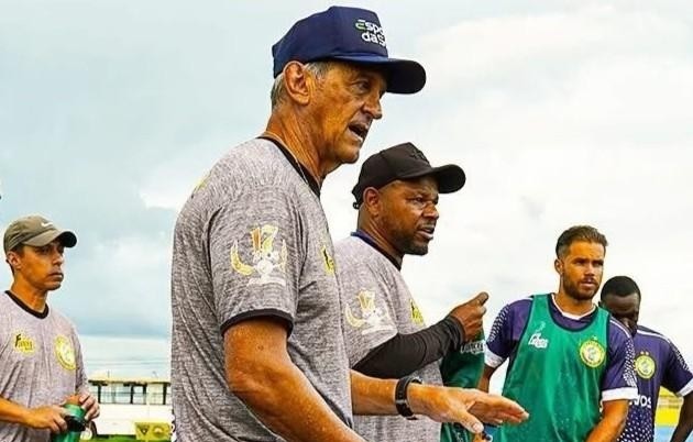 Ameaçados, Costa Rica e Pantanal trocam treinadores antes da última rodada