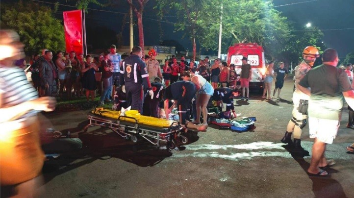 Motociclista de 21 anos morre após bater em lateral de carro em cruzamento