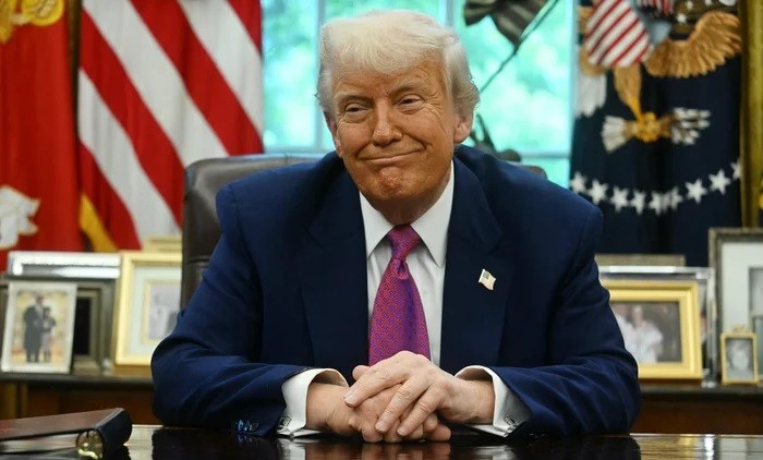 Governo Trump congela emissão de vistos de imigrantes para cidadãos do Brasil e de mais 74 países