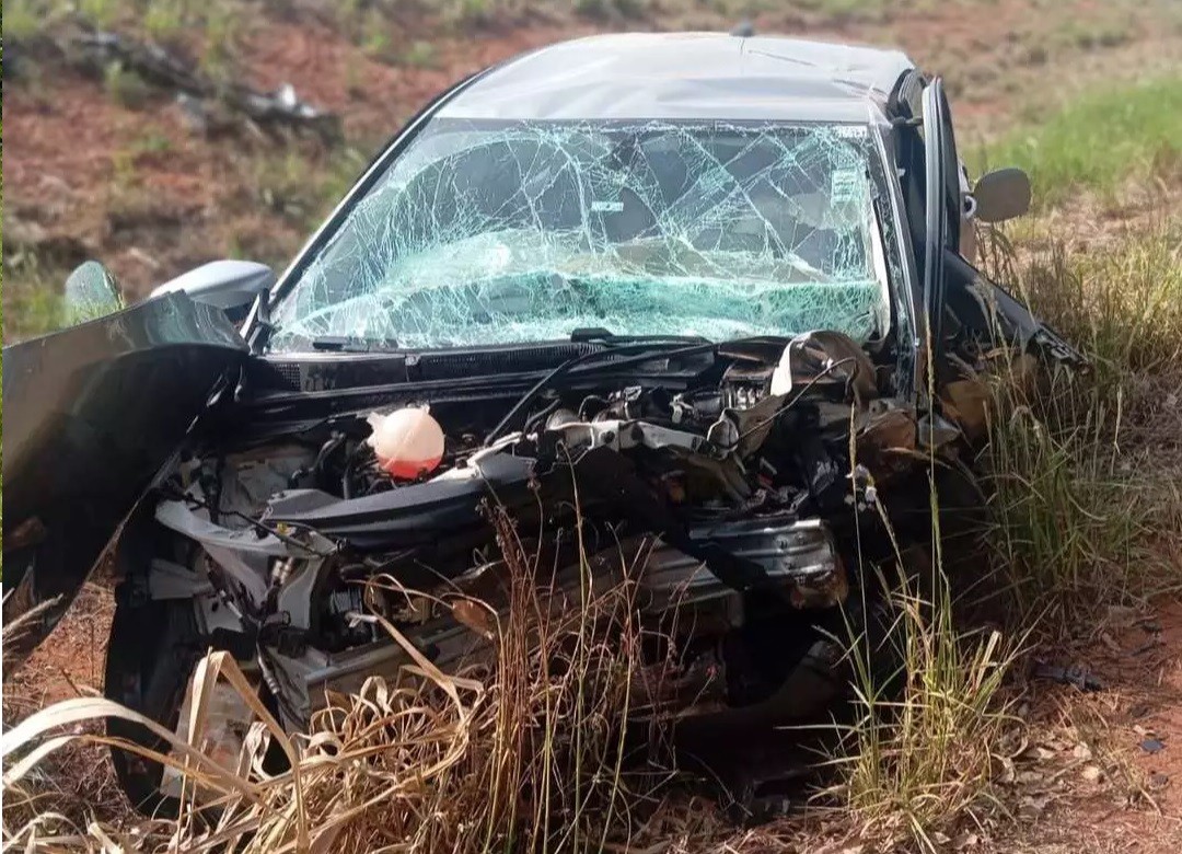 Dois morrem em batida frontal entre carros na BR-158 em Aparecida do Taboado