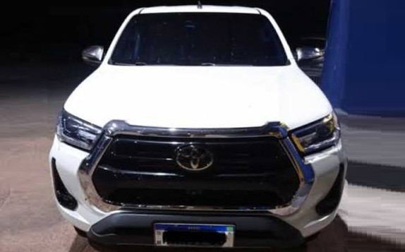 Em Itaquiraí, dupla tenta furtar Toyota Hilux foge e deixa codificador de chaves no local