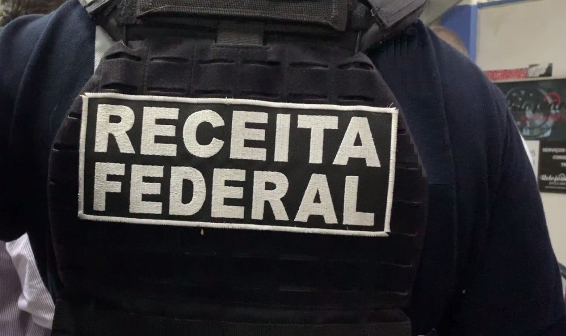 Receita exonera auditor alvo de operação da Polícia Federal
